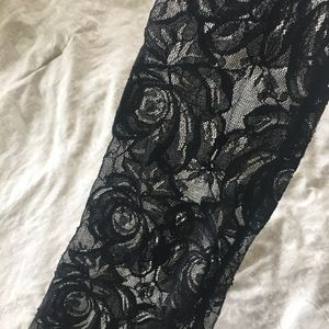 ✨ Rose Printed Lace Leggings ✨